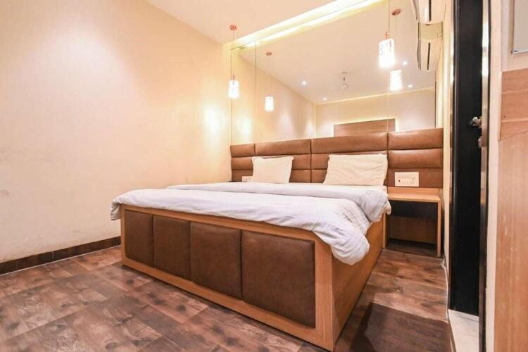 Solitaire Hotel New Delhi Ngoại thất bức ảnh