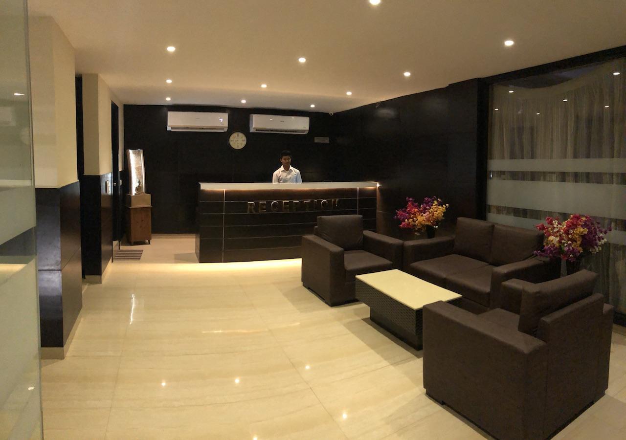 Solitaire Hotel New Delhi Ngoại thất bức ảnh